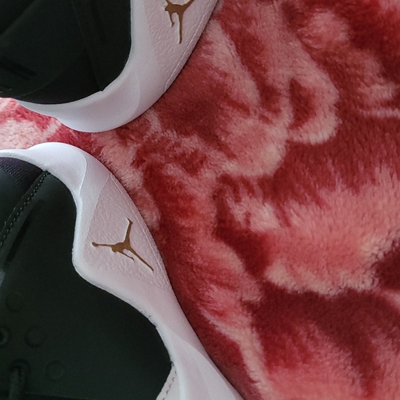 Children's Jordans - Picture 2 of 4